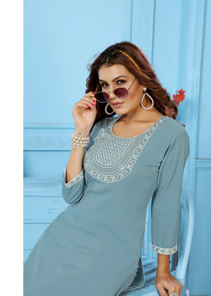 Light Gray Kurta Set With Embroidery Work