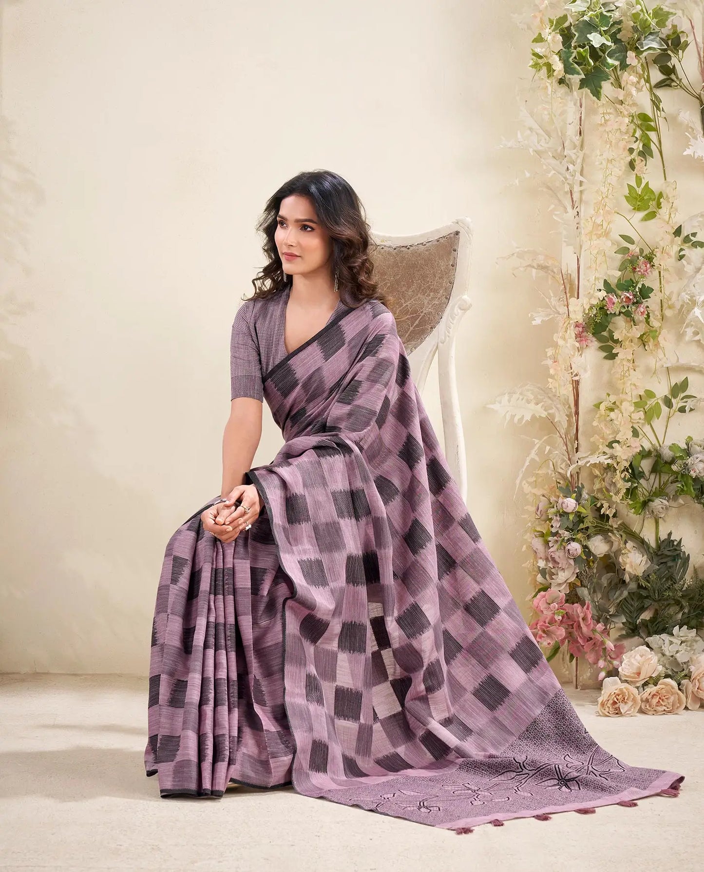 Dusty Lavender  Linen Silk Saree with Checks Print