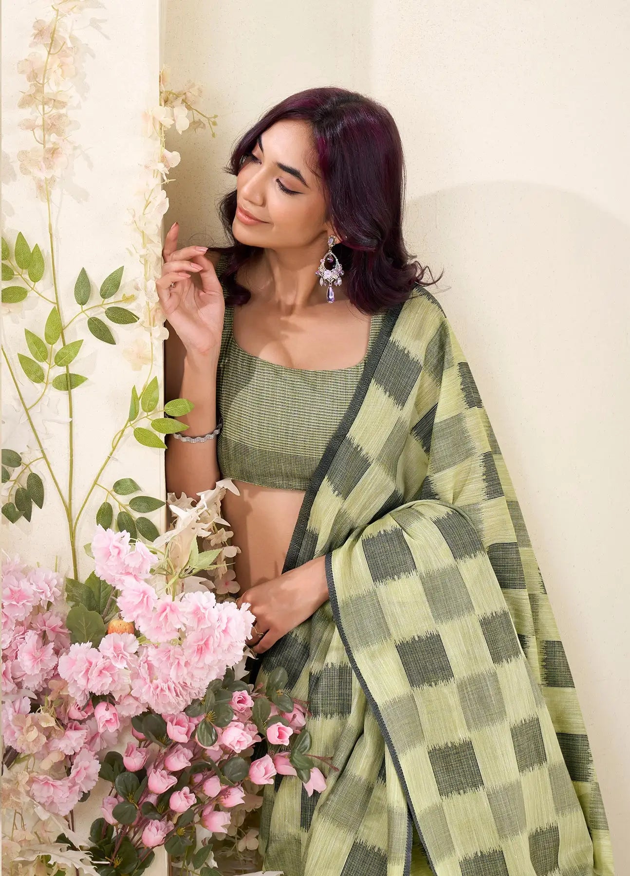 Perot  Linen Silk Saree with Checks Print
