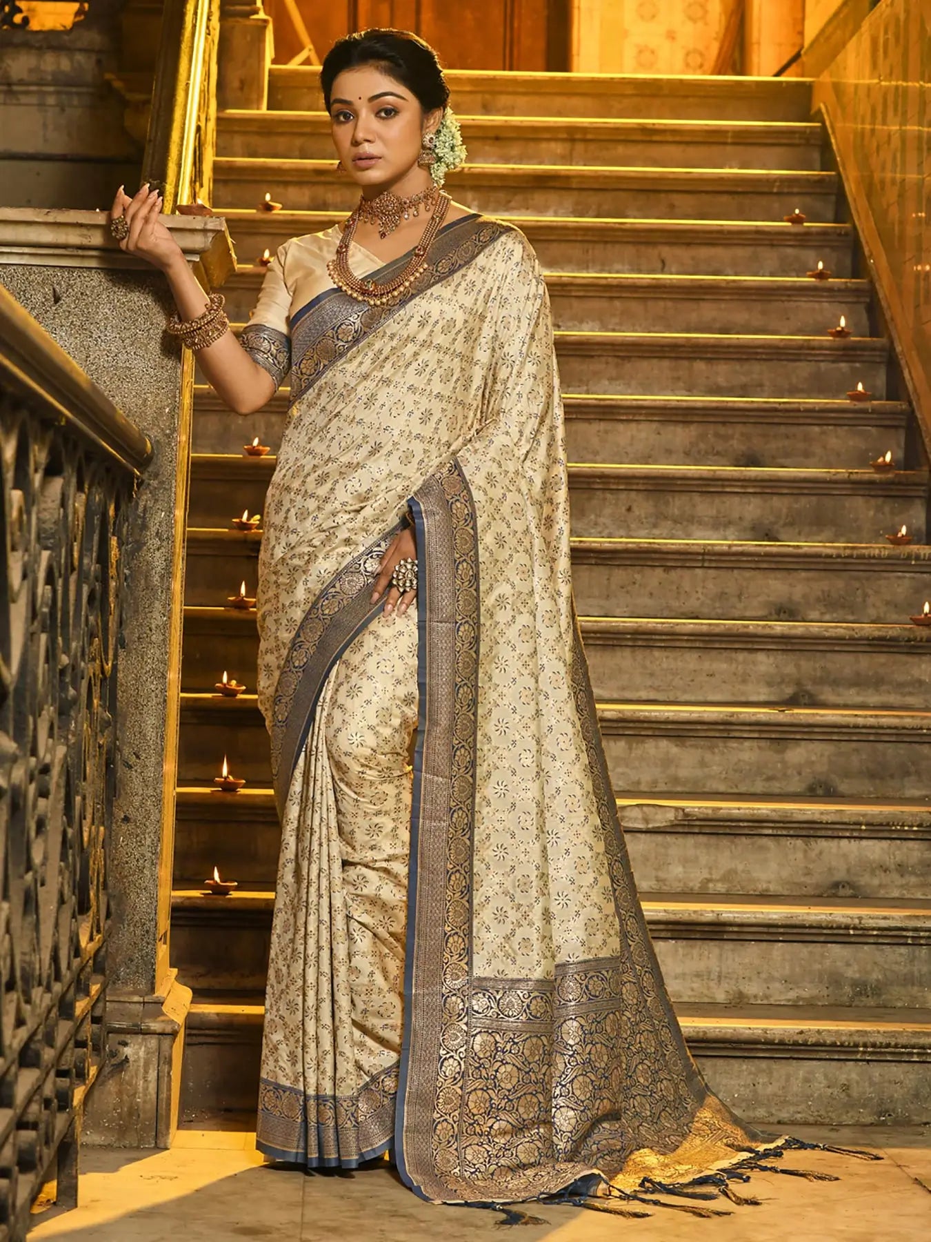 Grey Border Banarasi Silk Saree with Zari Weaving
