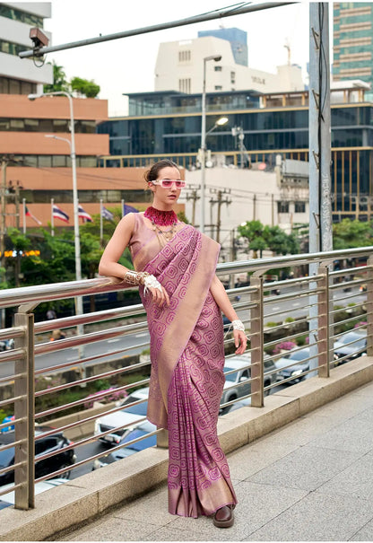 Onion  Handloom Kanchivaram Silk Saree with Zari Weaving