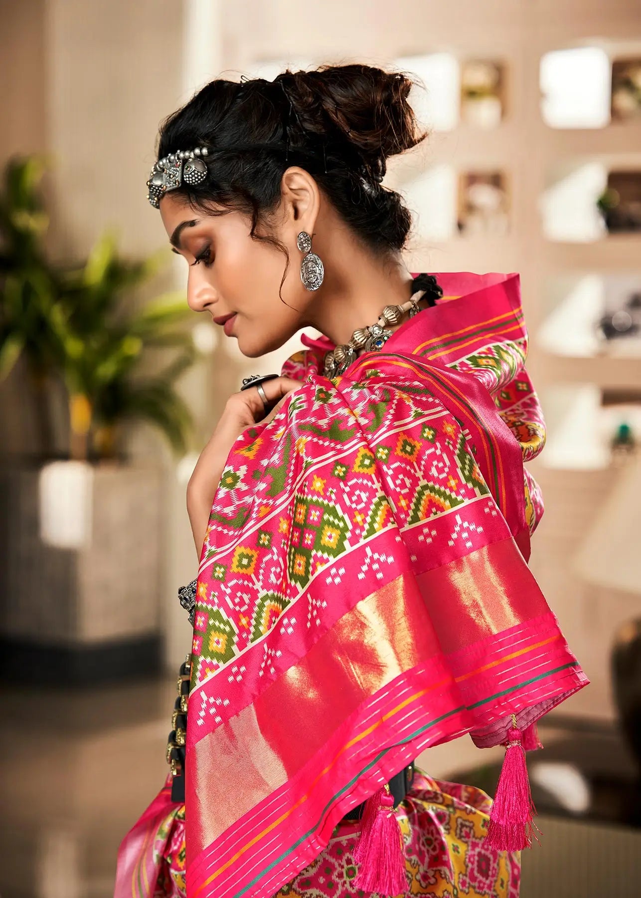 Pink Handloom Silk Saree with Patola Print & Tassel Pallu