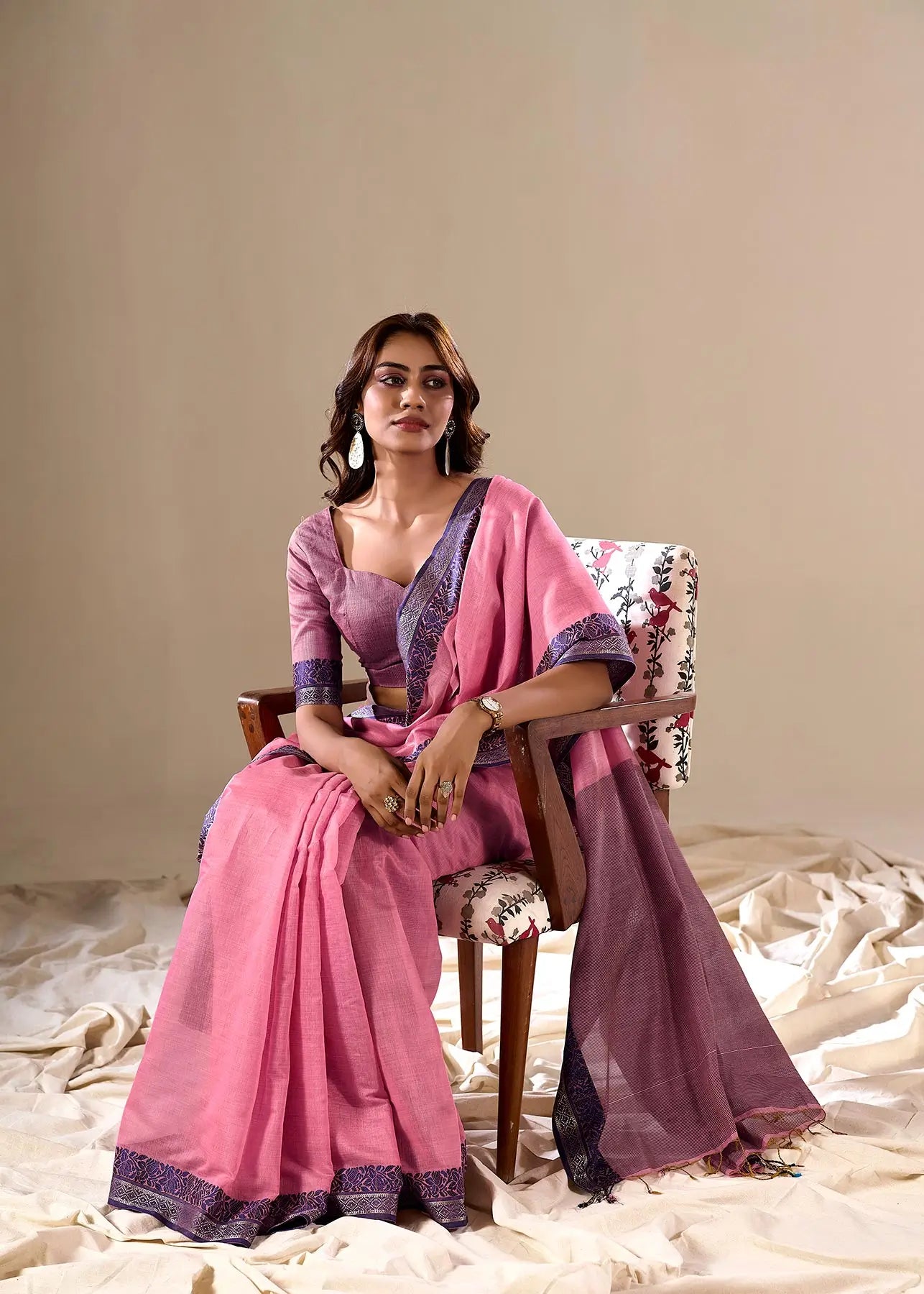 Pink Handloom Silk Saree With Contarast Border