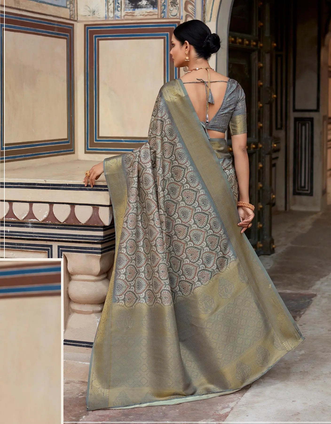 Grey Handloom Silk Saree  With Digital Print Zari Border