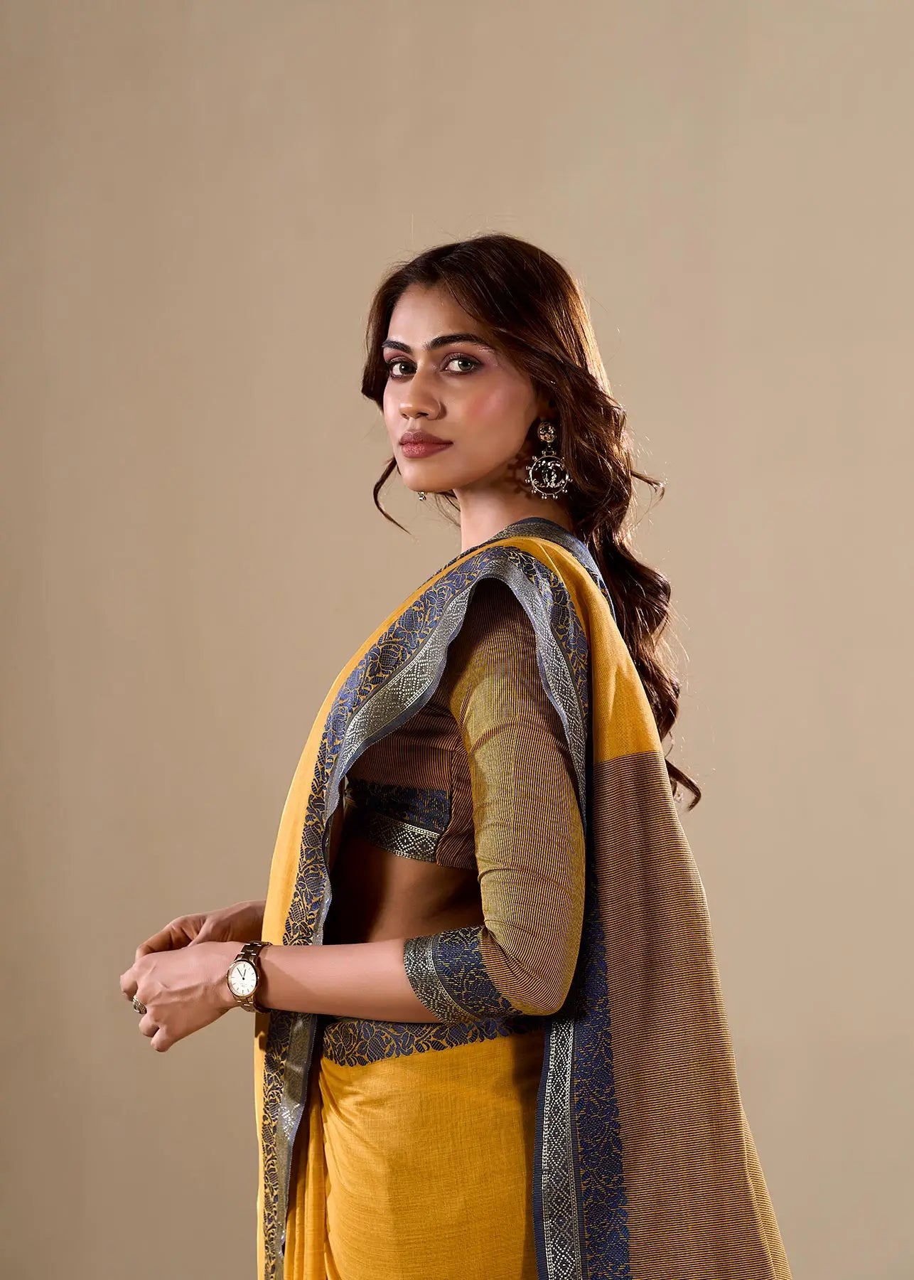 Yellow Handloom Silk Saree With Contarast Border