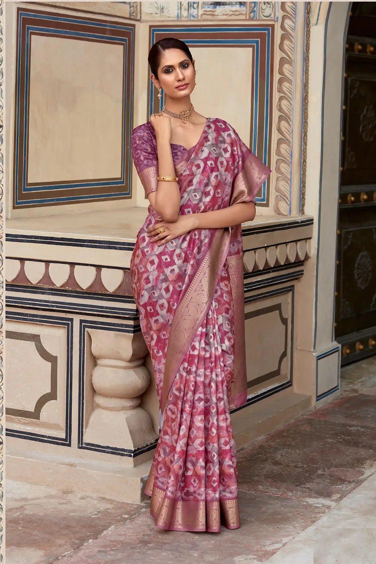 Pink  Handloom Silk Saree  With Digital Print Zari Border