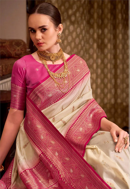 Off White Soft Silk  Zari Weaving  Saree With Contrast Border
