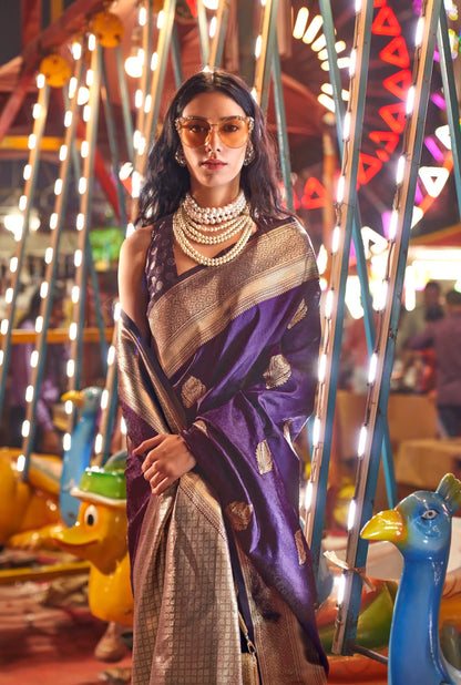 Wine Handloom Weaving Silk Saree With Handwoven Art