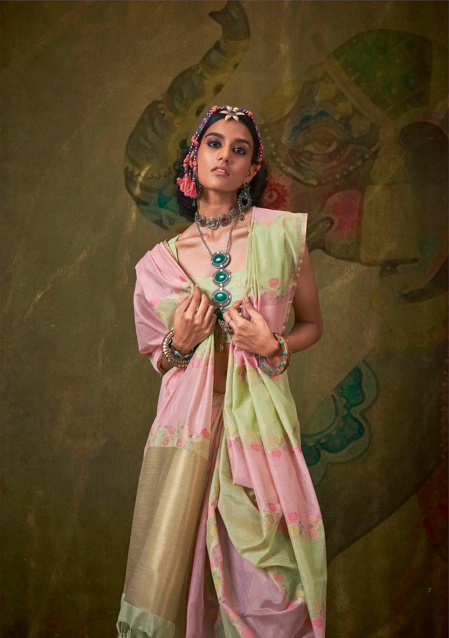Light Green-Light Pink Spun Rangkaat Weaving Handloom Silk Saree