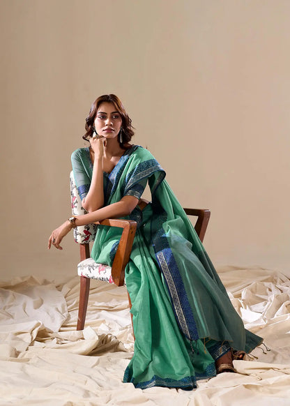 Teal Green Handloom Silk Saree With Contarast Border