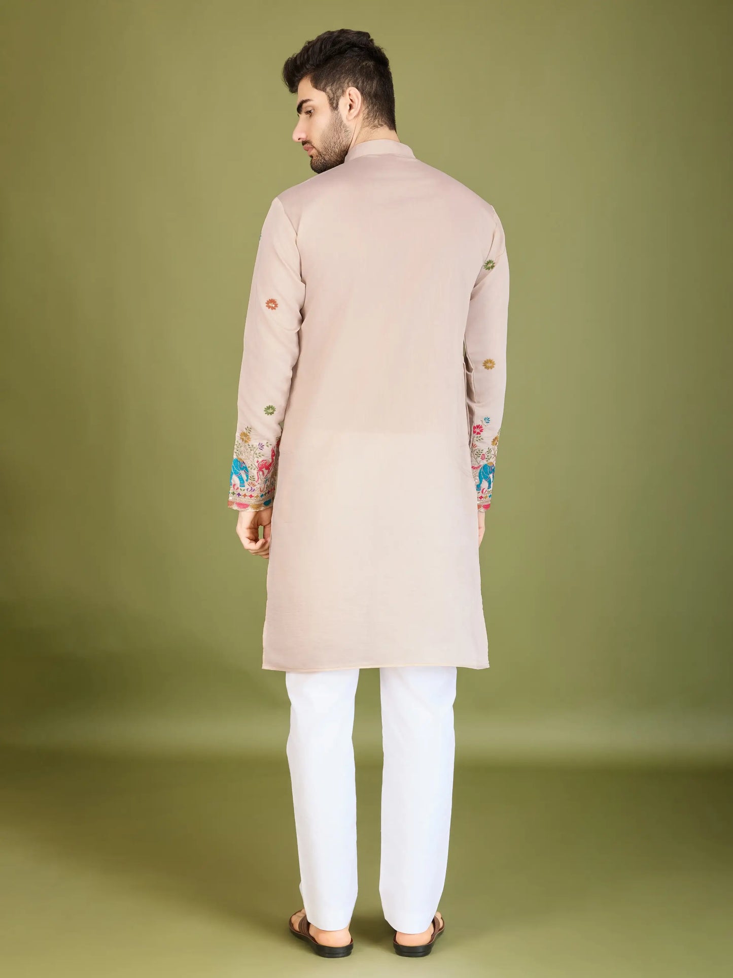 Ivory Silk Kurta With Thread & Sequins Embroidered Work
