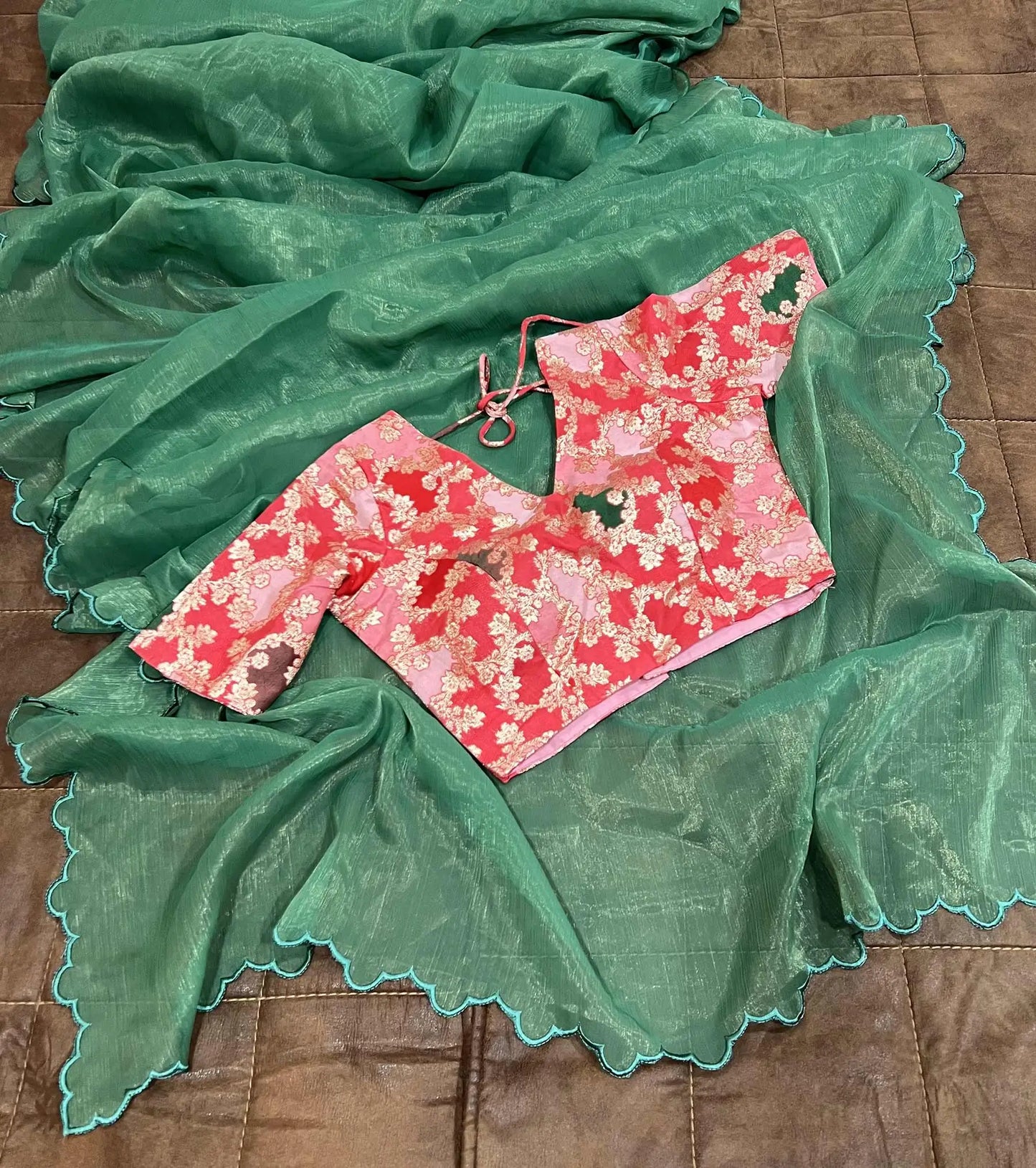 Pista Gold Coin Arko Cut Work Border Saree