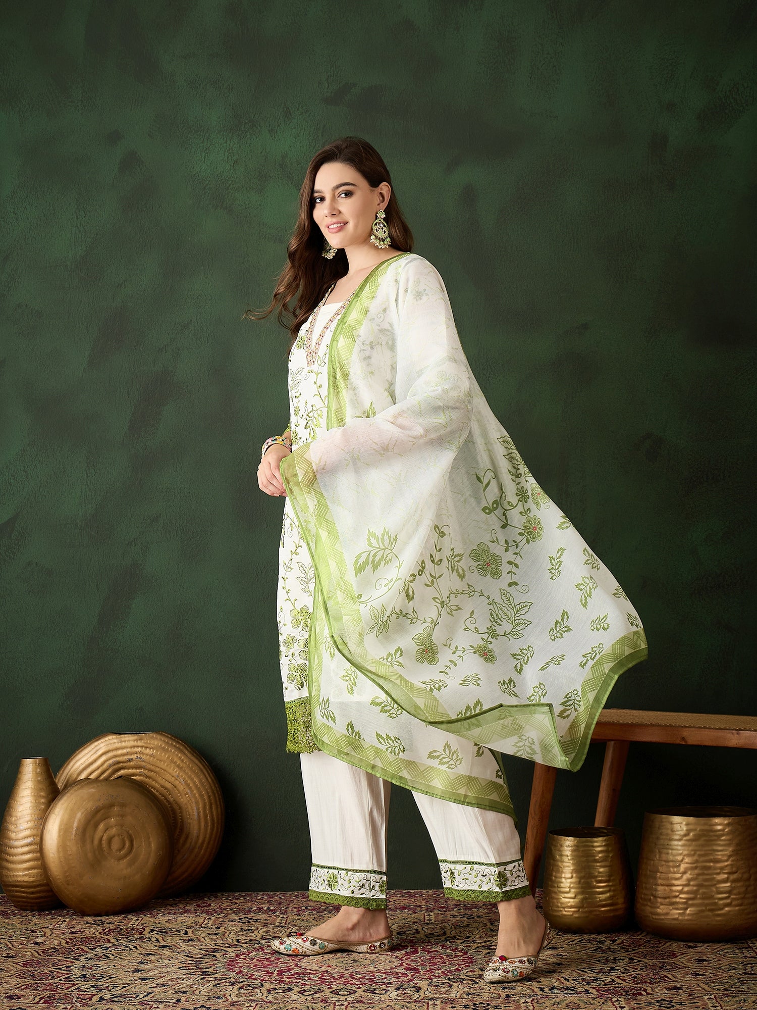 Green & White Silk Kurta set - Guldori